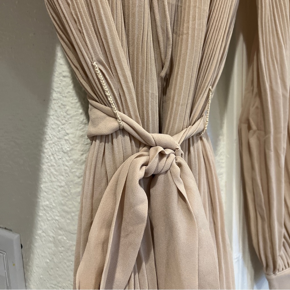 ENDLESS ROSE Black Pleated Mini Dress - Picture 5 of 9